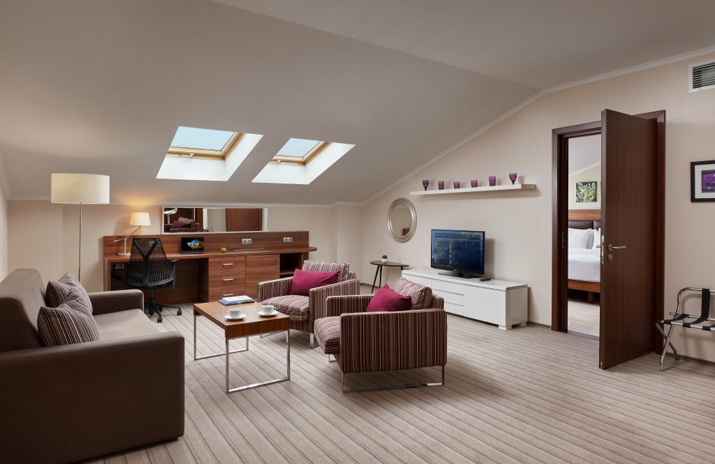 Отель Hilton Garden Inn Kaluga Калуга-73