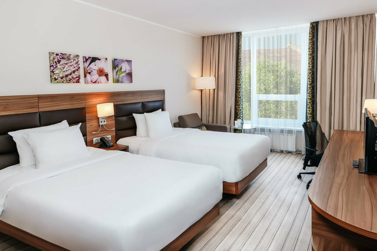 Отель Hilton Garden Inn Kaluga Калуга