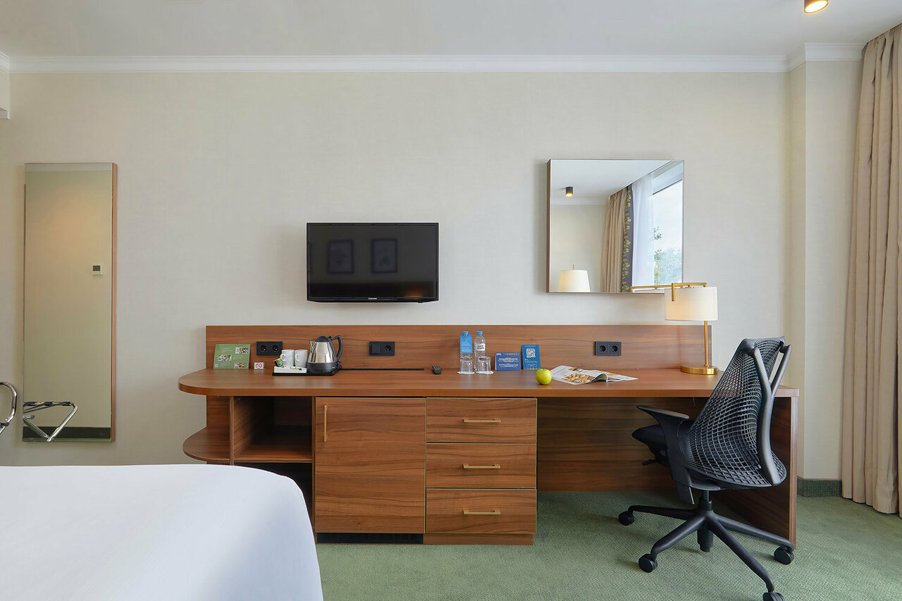 Отель Hilton Garden Inn Kaluga Калуга-145