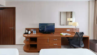 Отель Hilton Garden Inn Kaluga Калуга Двухместный номер с 2 отдельными кроватями-2