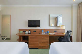 Отель Hilton Garden Inn Kaluga Калуга Twin Superior room-2