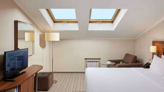 Отель Hilton Garden Inn Kaluga Калуга Люкс-3