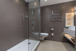 Отель Hilton Garden Inn Kaluga Калуга Deluxe Superior room-6